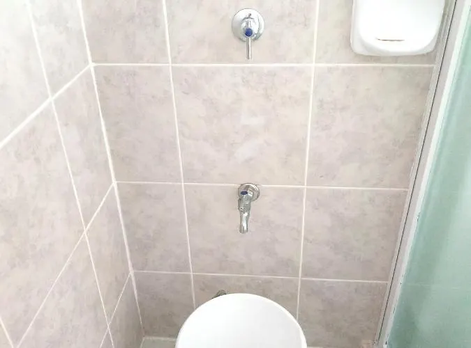 公寓式飯店 Near Airport With Pool *